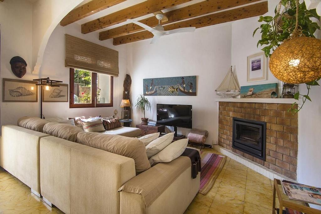Ca Na Mon Villa Ses Salines  Buitenkant foto